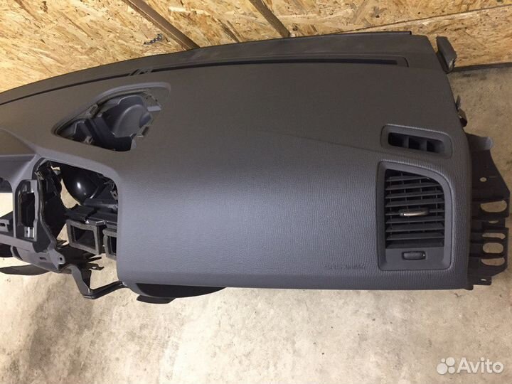 Торпедо панель Volvo XC60 вольво хс60