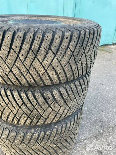 Комлект зимних колес 205/55 16