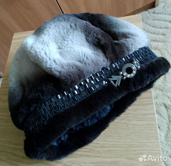 Берет женский зимний