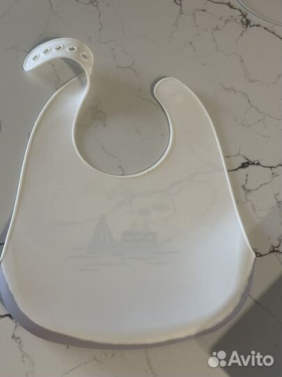 Нагрудник для кормления