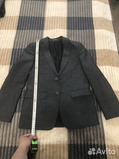 Школьный костюм для мальчика серый 134 140