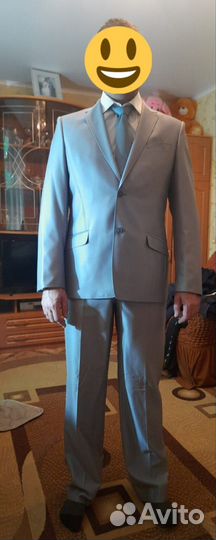 Костюм