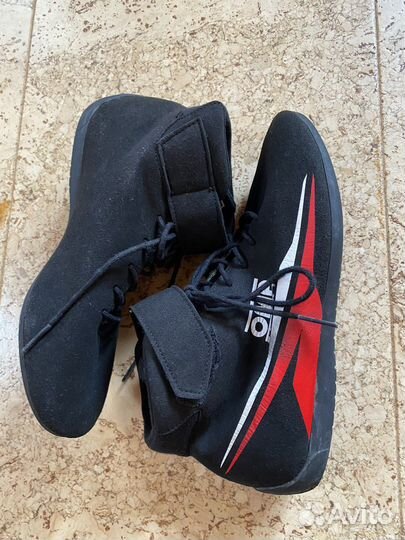 Ботинки для автоспорта