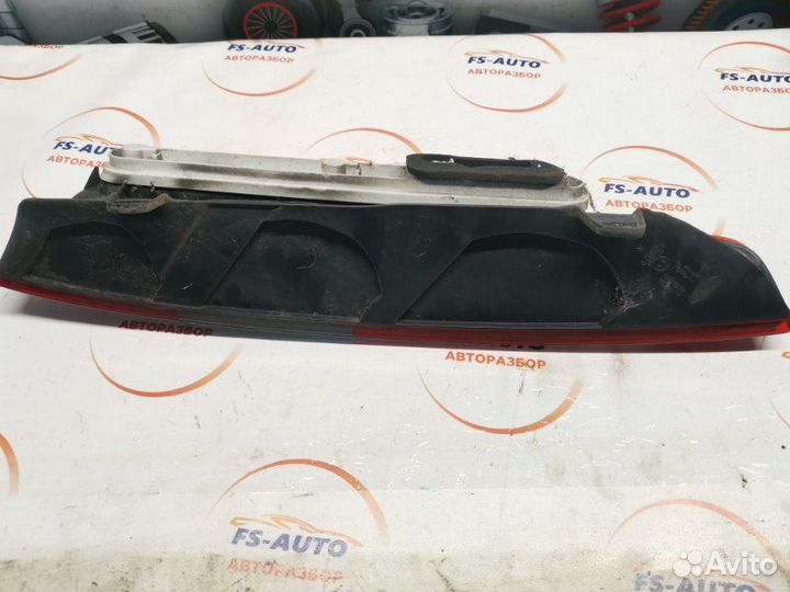 Стоп-сигнал задний правый Ford Focus 2 универсал