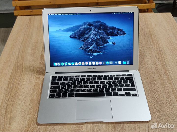 Macbook Air 13 / i5 / SSD m2 / video 1,5gb