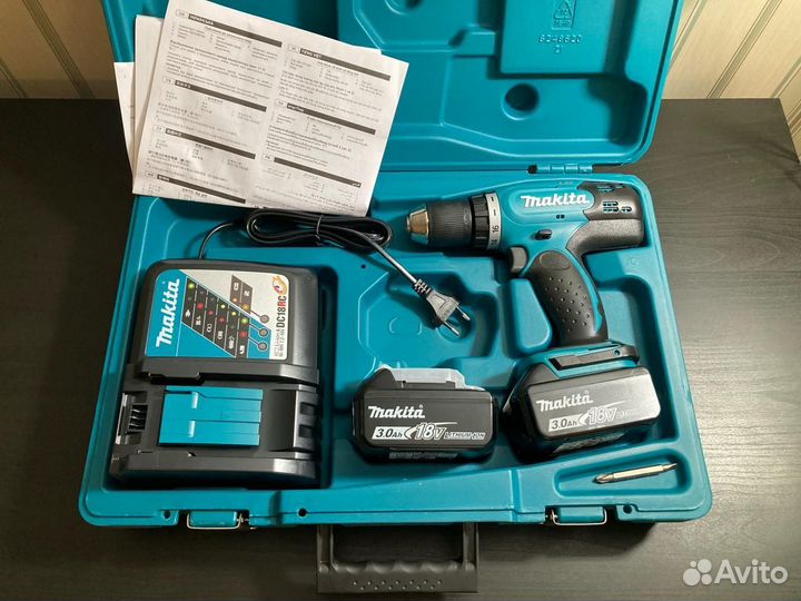 Аккумуляторный шуруповёрт Makita