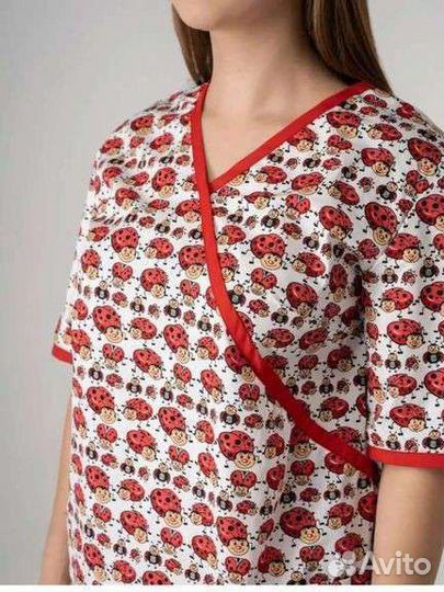 Медицинский костюм с принтом