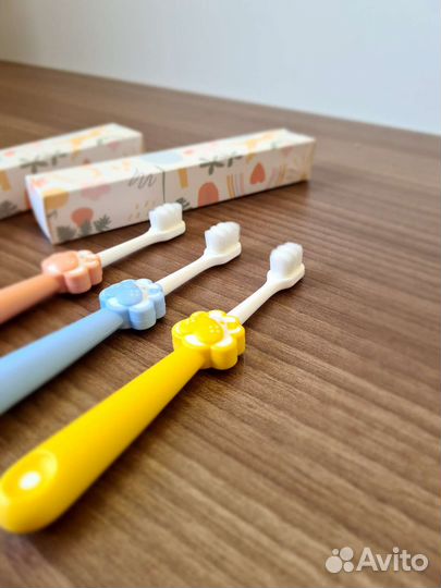 Зубная щетка