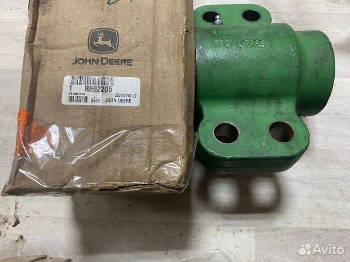 Джон Дир 8430 опора моста 1300 RE62205 John Deere