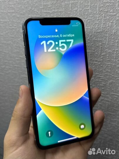 iPhone X, 64 ГБ