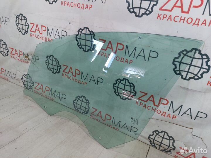 Стекло боковое