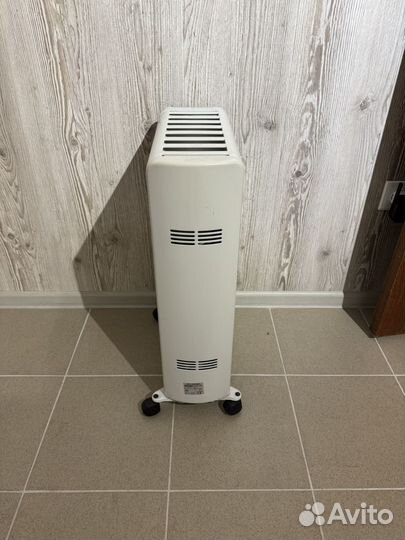 Масляный обогреватель delonghi 082021