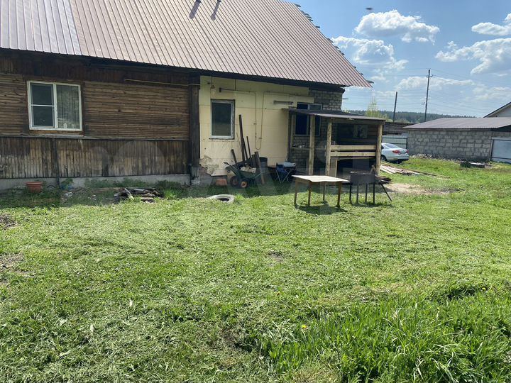 Дом 93 м² на участке 5 сот.