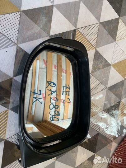 Зеркало левое на honda insights ZE-2(по частям)