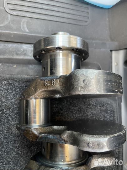 Коленвал Lexus LX 570