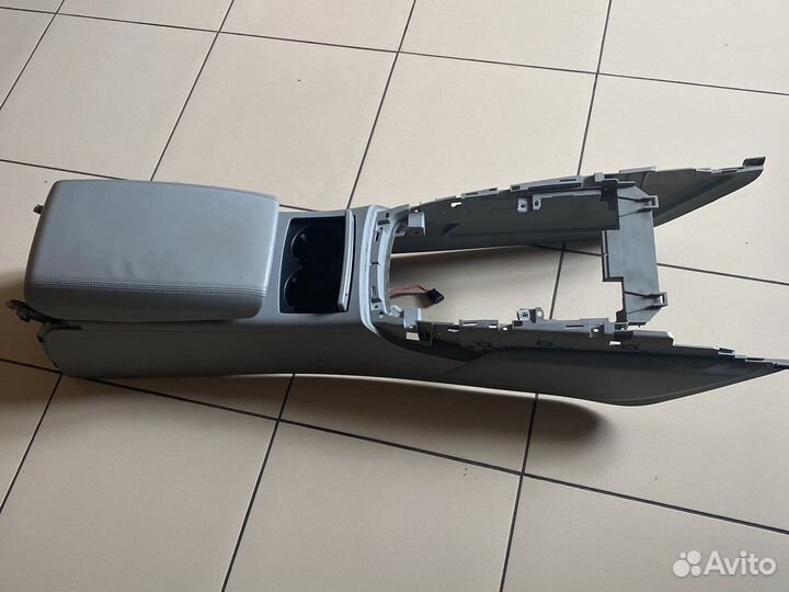 Подлокотник audi A6 C7