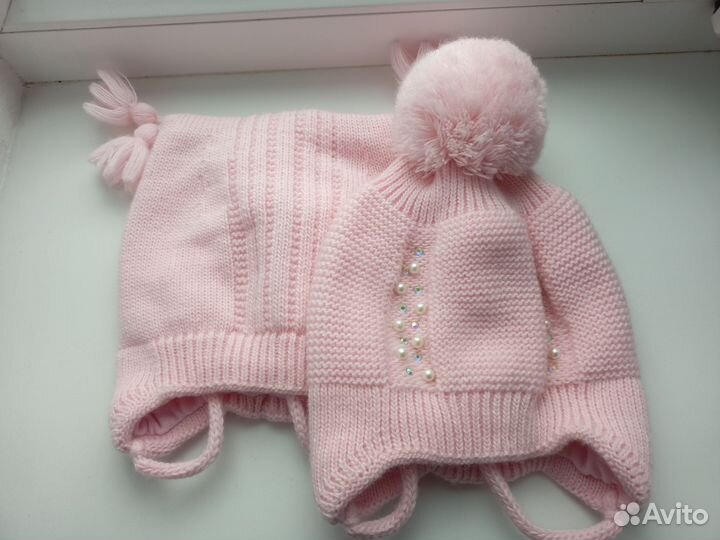 Шапка демисезонная для девочки 6 месяцев