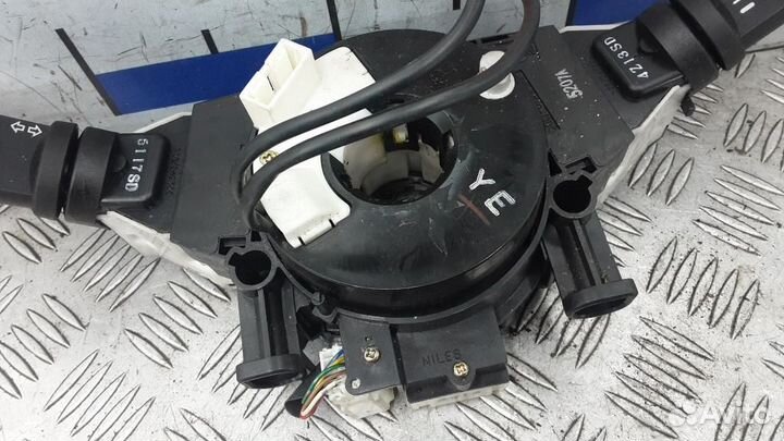 Переключатель поворотов подрулевой Nissan Murano