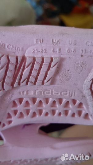 Купальник и сланцы на 1-2 года