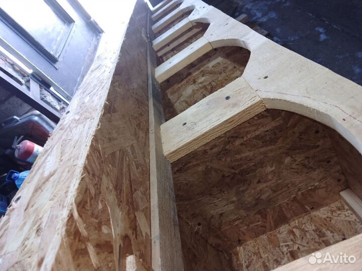 Гнездо для кур несушек с яйцосборником