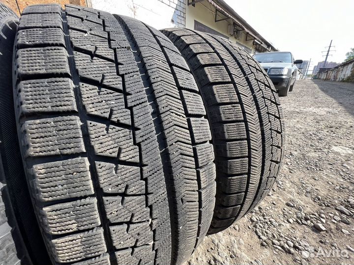 Bridgestone Blizzak VRX 205/55 R16