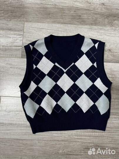 Жилет на девочку