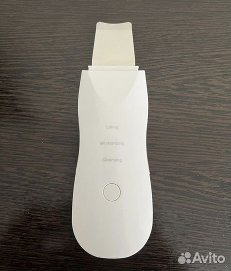 Ультразвуковой аппарат для чистки лица