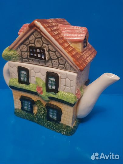 Оригинальный чайник - домик