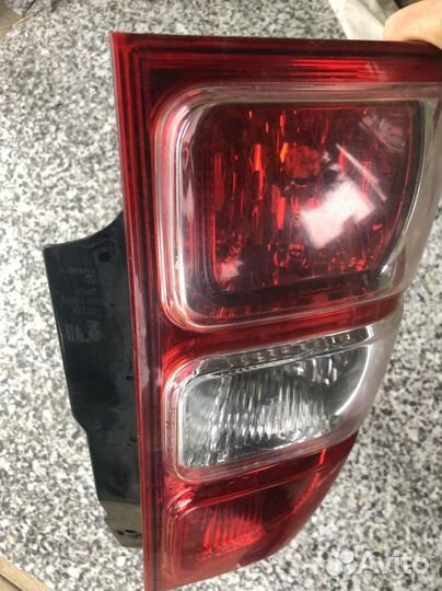 Продам фонарь задний suzuki grand vitara
