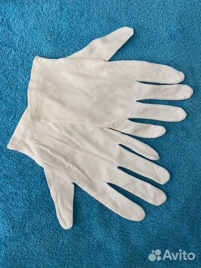 Перчатки парадные белые