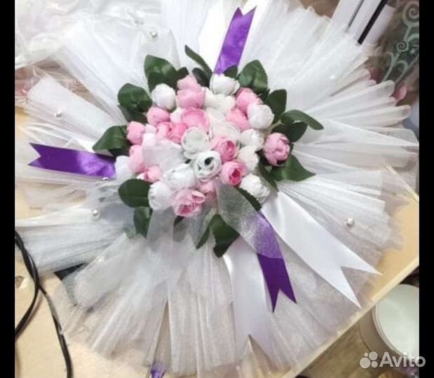 Свадебное украшение на машину