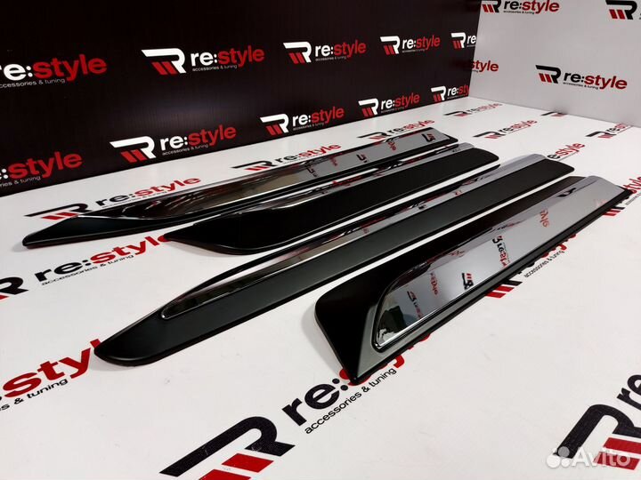 Молдинги дверей Toyota Hilux Pick Up с15г