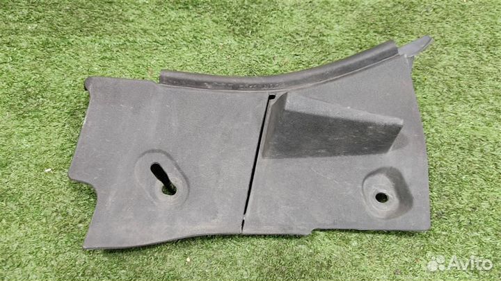 Водосток Toyota Verso R2 2017