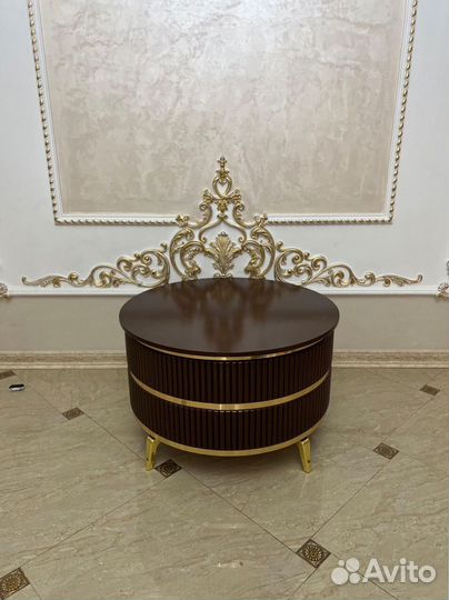 Журнальный стол круглый