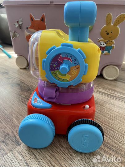 Интерактивный робот Fisher price