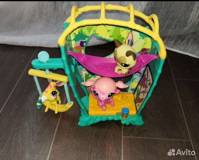 Домик Littlest Pet Shop и принадлежности
