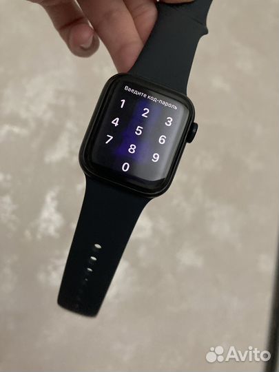 На гарантии. Часы apple watch se 40 mm 2023