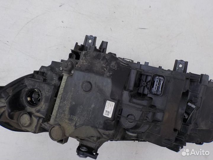 Фара правая BMW 5-Series/M5