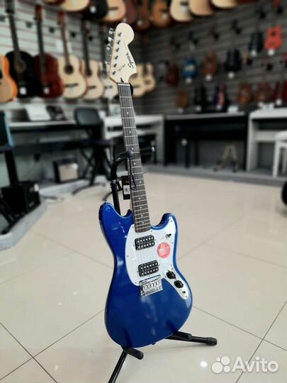 Fender Squier Mustang, электрогитара