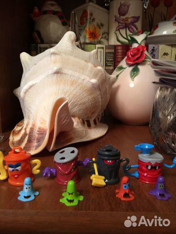 Много игрушек, смотрите все фото