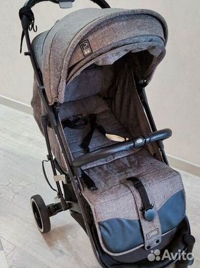 Прогулочная коляска бу Jetem Lavida