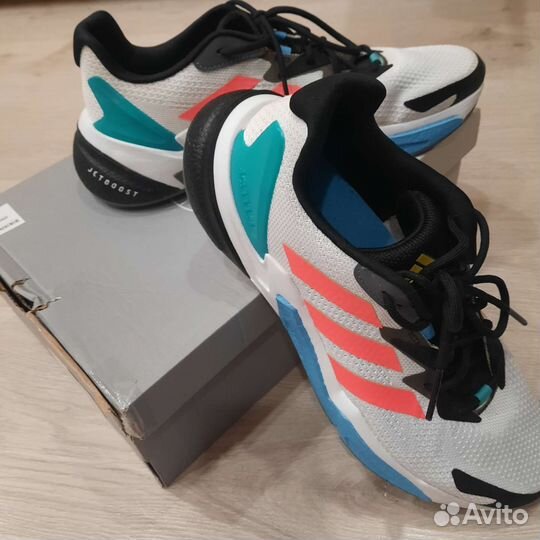 Кроссовки adidas