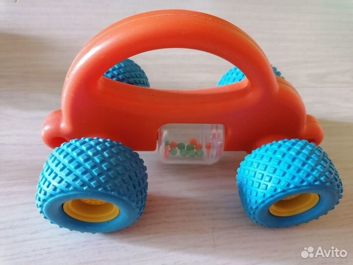Машинка для малышей