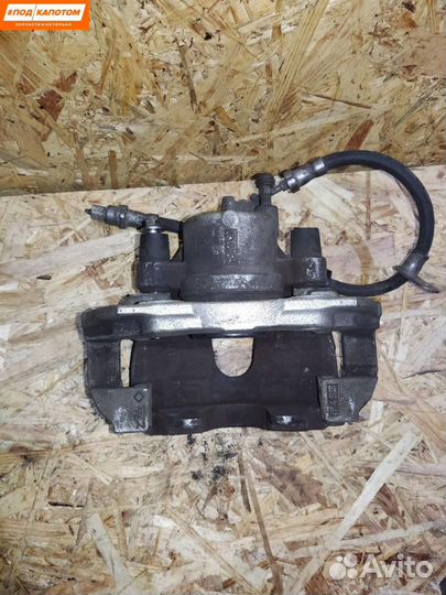 Суппорт тормозной передний правый Ford Focus 2