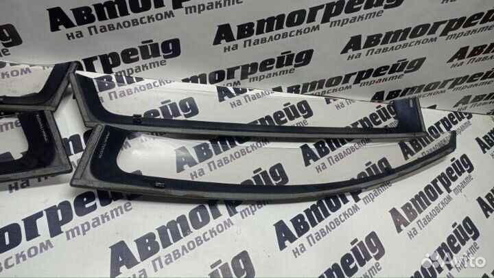 Ветровик Toyota Ipsum ACM26 2AZ-FE 06.2003