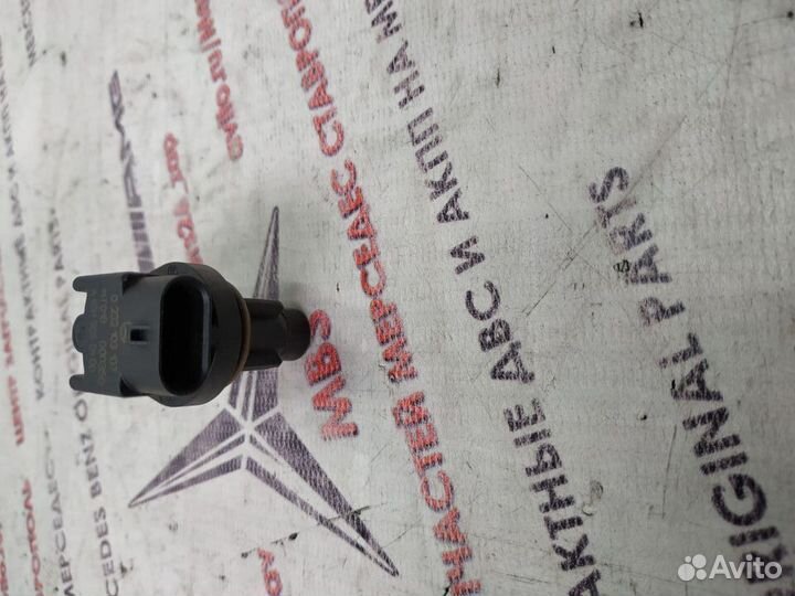 Датчик положения распредвала om651 w212 Mercedes