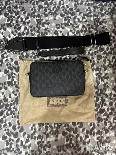 Сумка gucci через плечо c монограммой GG marmont