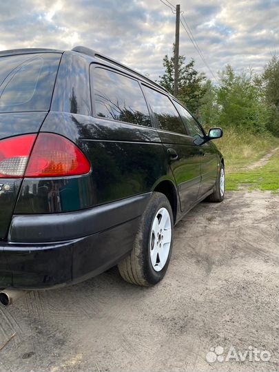 Toyota Avensis 2.0 AT, 2000, 250 000 км