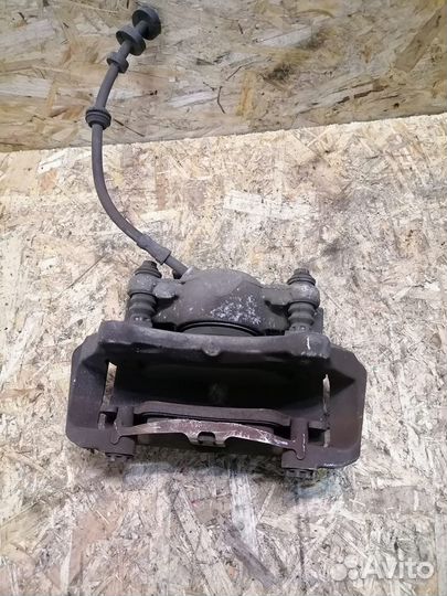 Тормозной суппорт передний правый Audi A4 B8