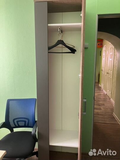 Продам офисную мебель б/у